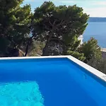 Two-bedroom In * Jesenice (Split-Dalmatia)